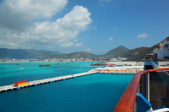 DOCKS / St.MARTEEN