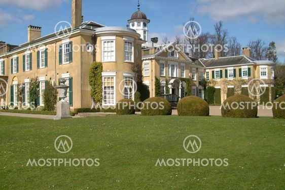 POLESDON LACEY HOUSE IN SURREY