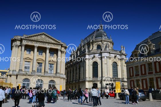 Tourists waiting to enter the Palace of Versailles, France