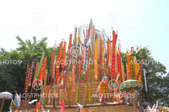 Color paper flag for Buddha worship