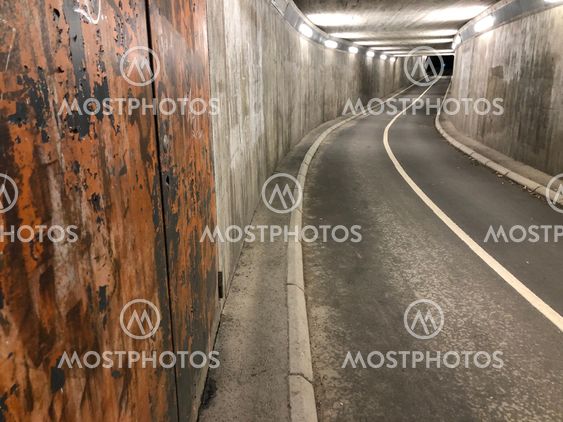 Tunnel