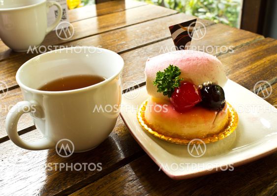 Tea and dessert