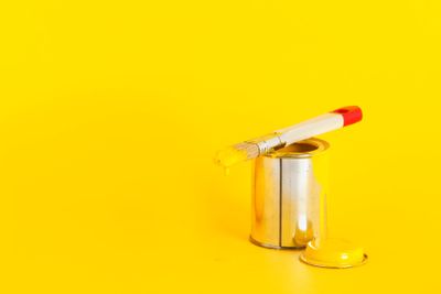 yellow paint