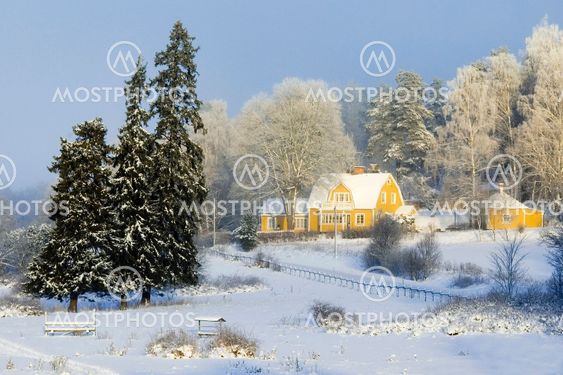 Talvi maiseman Ruotsin house