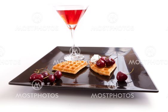Cherries Tart Slices with Drink