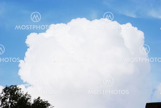 Blu sky and cloud