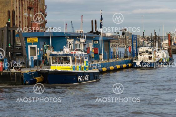 LONDON, UK - October 17th, 2017: Thames river reserve...