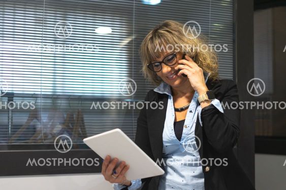 Business woman working in the office