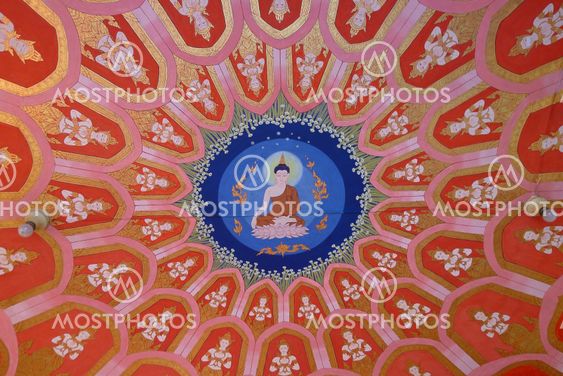 Paintings Buddhism on the ceiling of the temple
