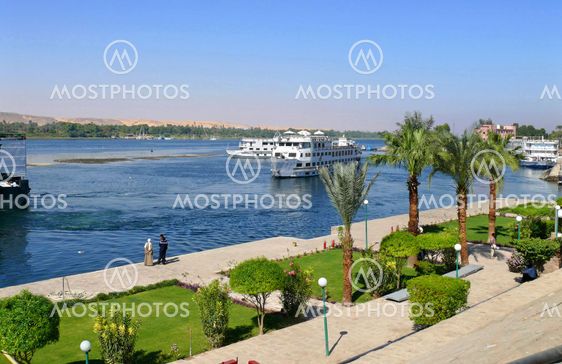 ANSUAN, EGYPT - NOVEMBER 16, 2008: Embankment of the Nile.