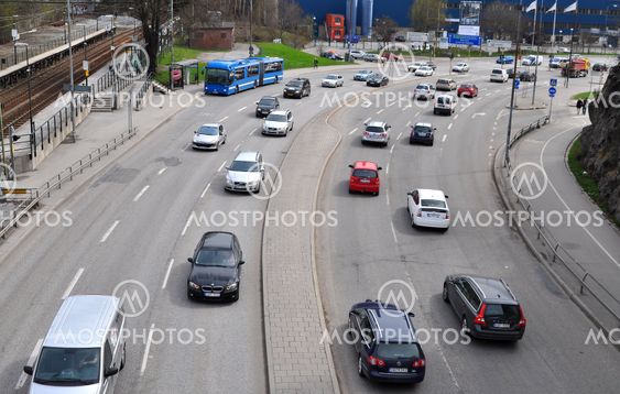 Henriksdal cars traffic