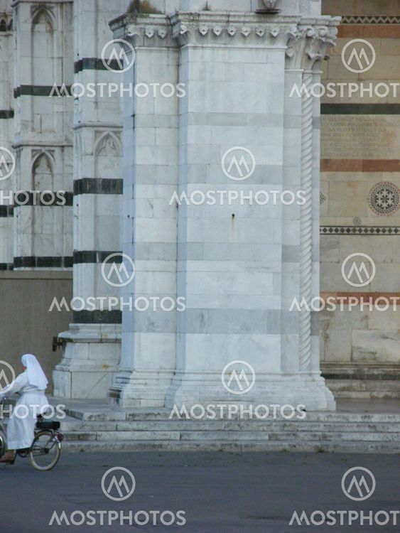 Facade of Duomo in Lucca