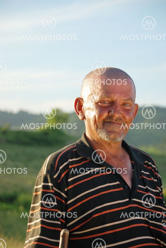 An ugly man