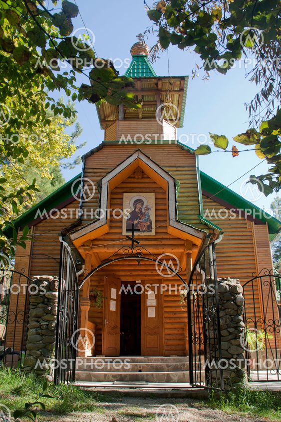 Entrance into church of Mother of God icon