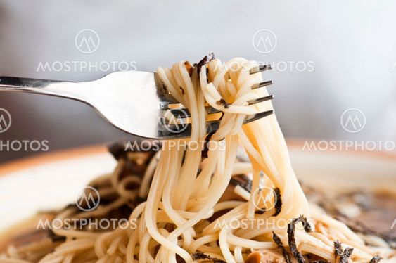 close up shot of mushroom spaghetti