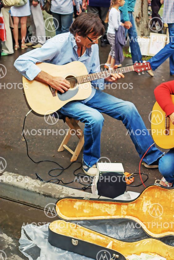 Street musicians.
