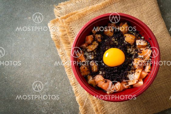Japanese Rice with Fresh Salmon Raw, Tobiko and Egg...