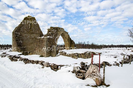 Chapel ruin
