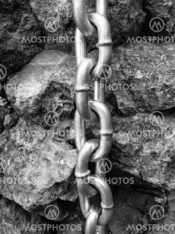 "End knot of steel chain. Cl..." av rdonar Mostphotos