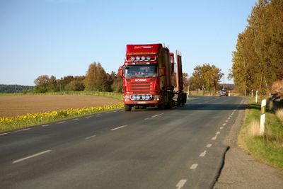 Lastbil på vägen