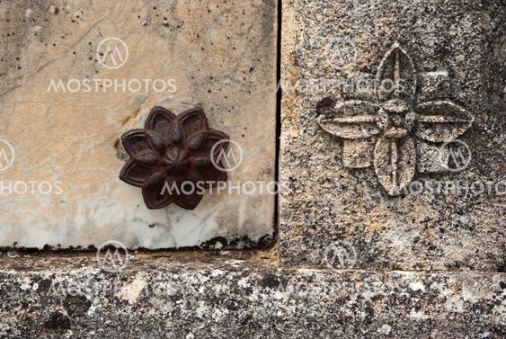 Grave stone