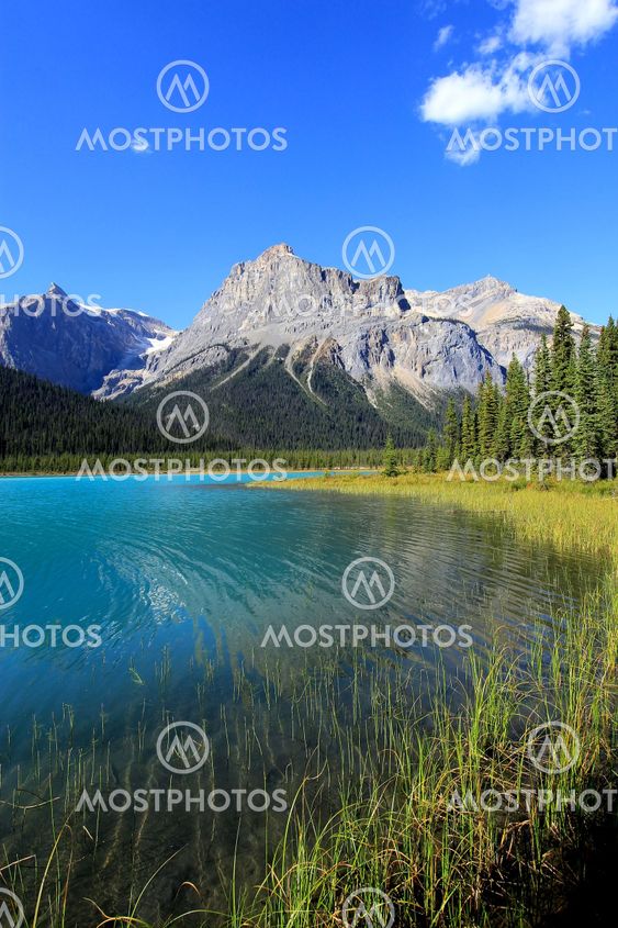 Emerald Lake, Yoho National Park, British Columbia, Canada