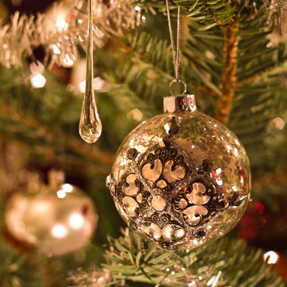 Christmas tree decoration in silver and glass