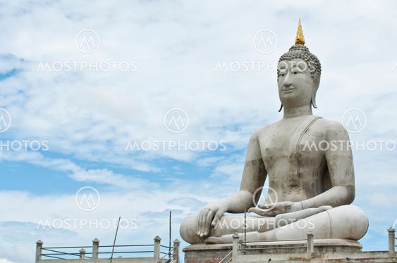 Peace of Buddha statue