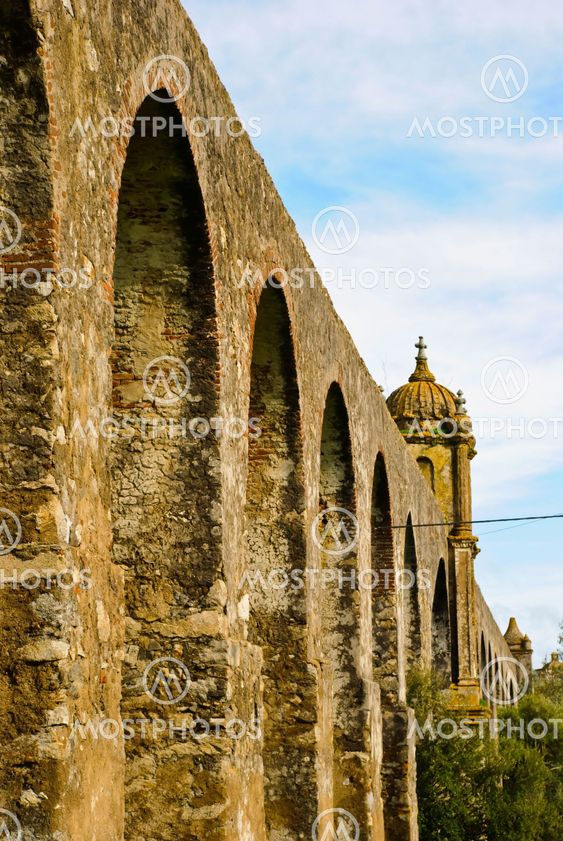 Aqueduct in Évora, Portugal