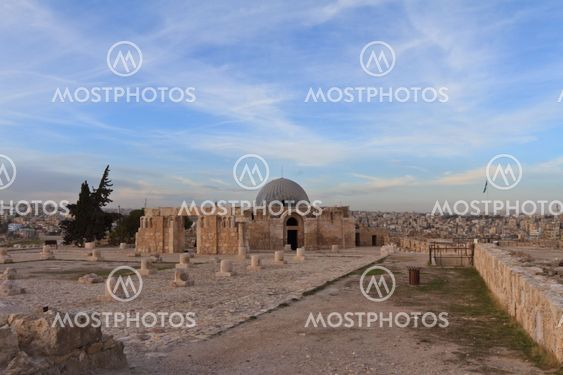 Umayyad Mosque in Amman, Ruins atop the Citadel