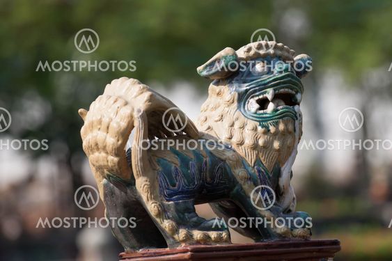 Statue of a lion
