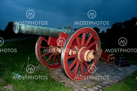 Vintage canon seen late at night