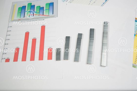 Staple strips arranged in the form of graph