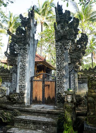 Traditional design of Balinese dwelling house and home...