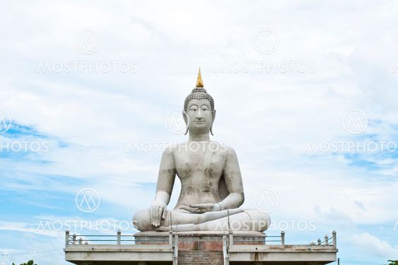Peace of Buddha statue