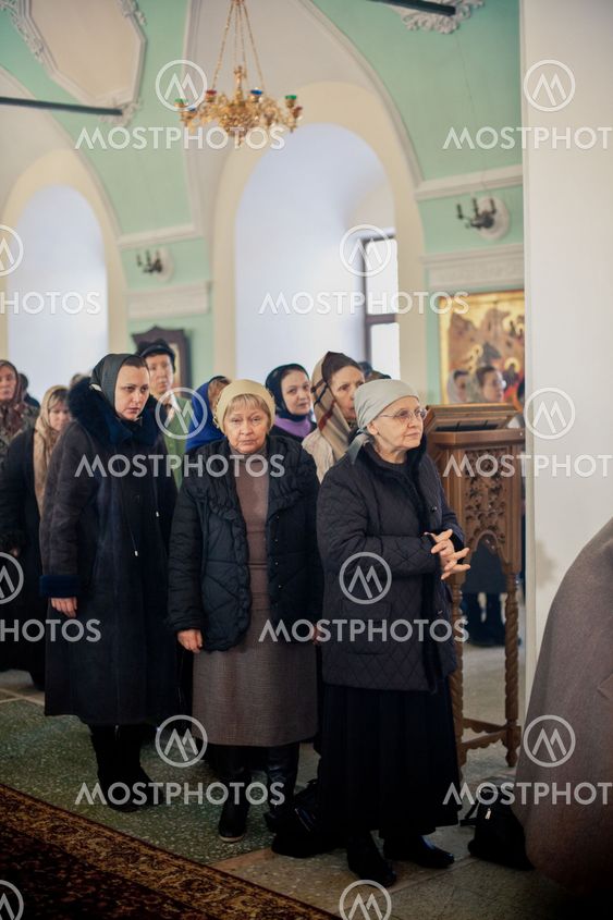 MOSCOW - MARCH 14: Orthodox liturgy with bishop Mercury in High Monastery of St Peter in Moscow on March 14, 2010 in Moscow