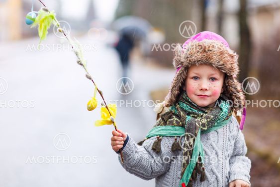 Little girl celebrating Easter