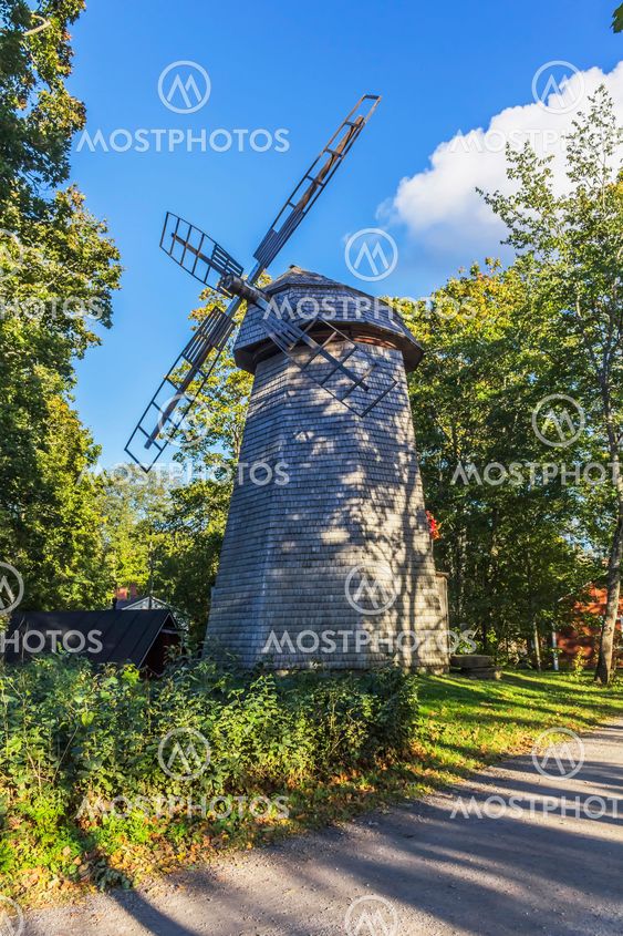Haihara manor windmill