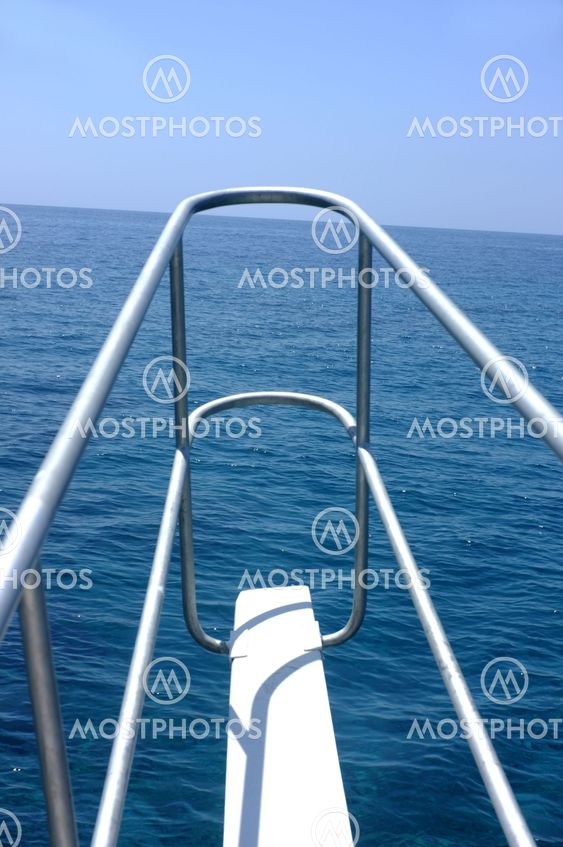 Forward pulpit of a boat