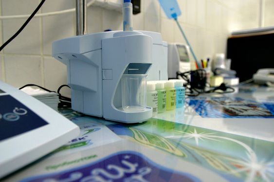 laboratory equipment for testing dairy products