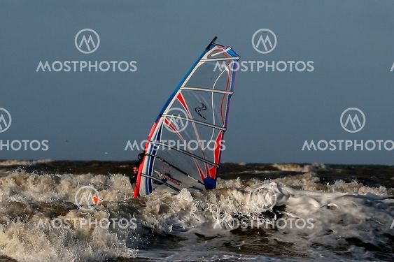 Stormsurfing