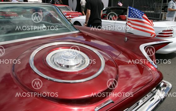 Chrysler trunk