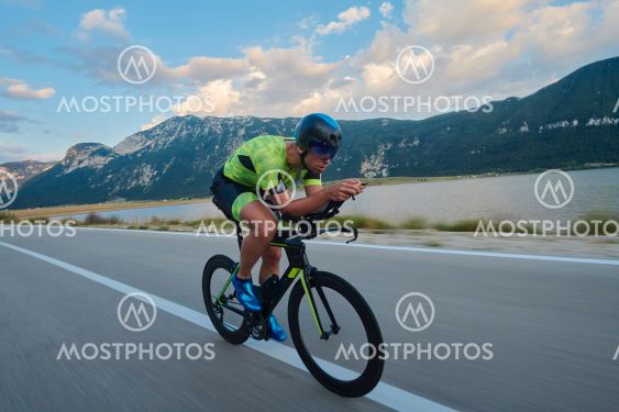 triathlon athlete riding bike
