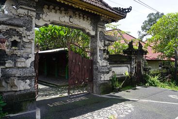 Traditional design of Balinese dwelling house and home...