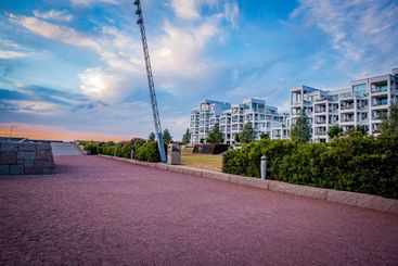 Västra hamnen i skymningen