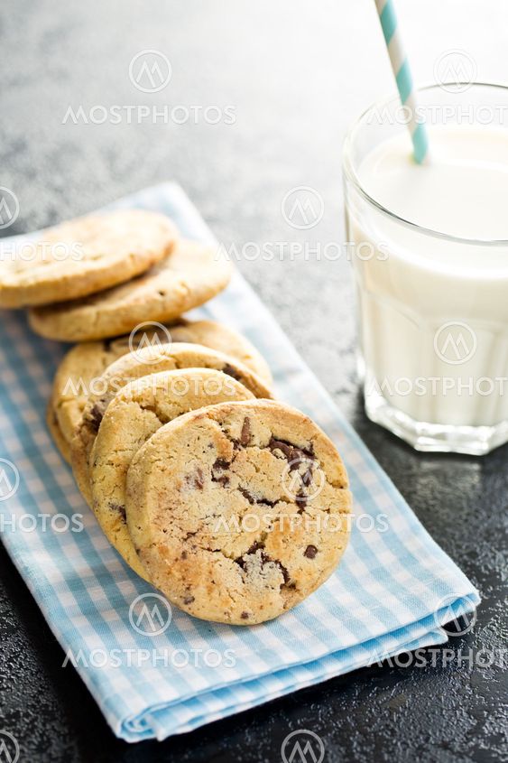 chocolate cookies