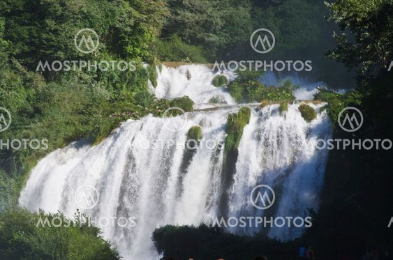 Landscape of cascade