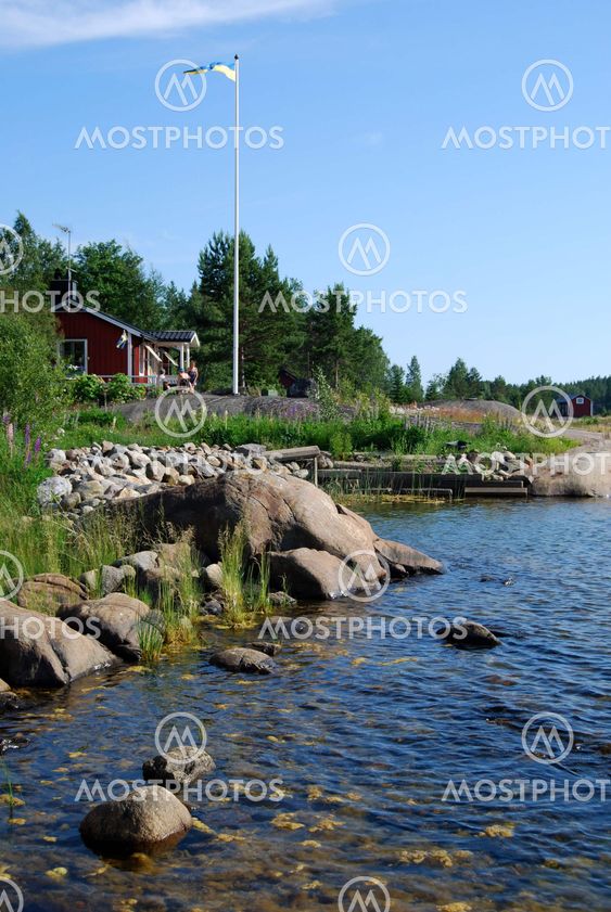Summer cottage by the sea