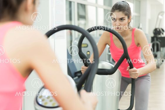 Young woman training in the gym