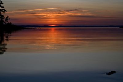 Solnedgång över sjön Vättern i Motala kommun